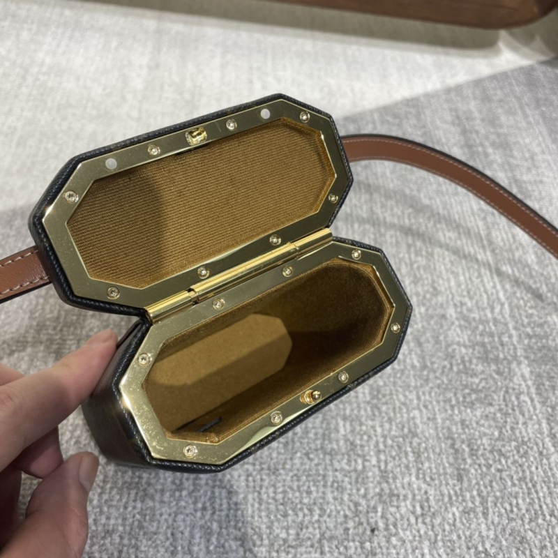Ce1i*e satchel bags